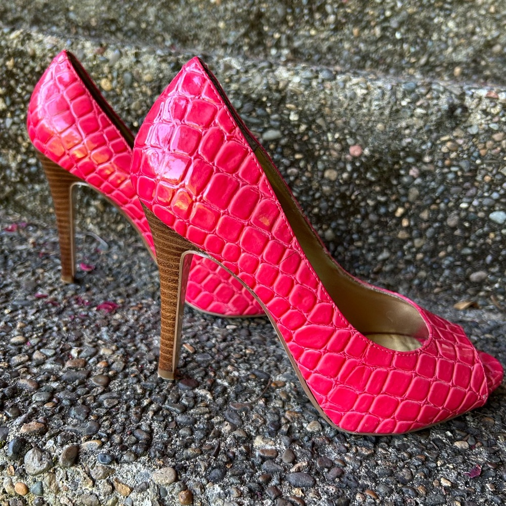 Nine West Pink Crocodile Textured Heels